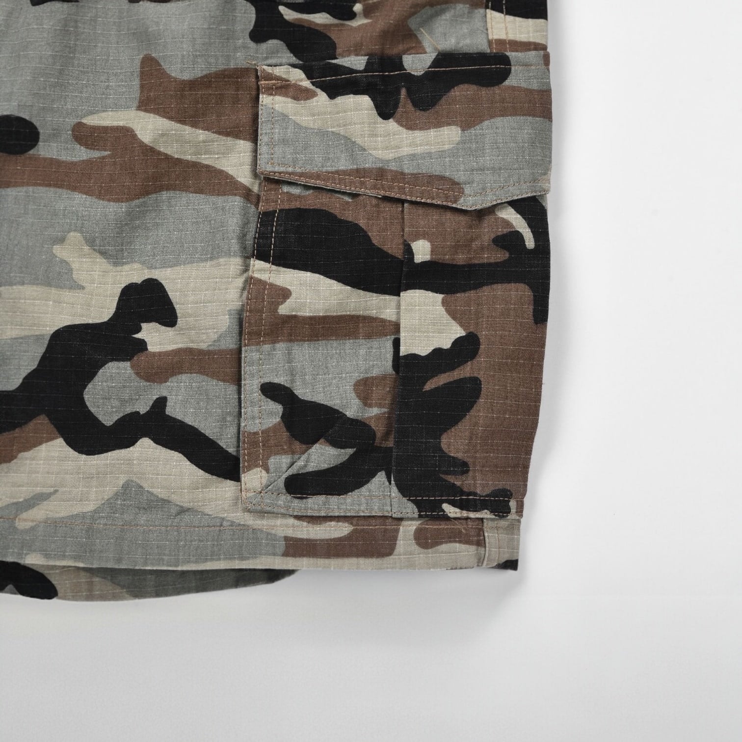 Desert Cargo Shorts