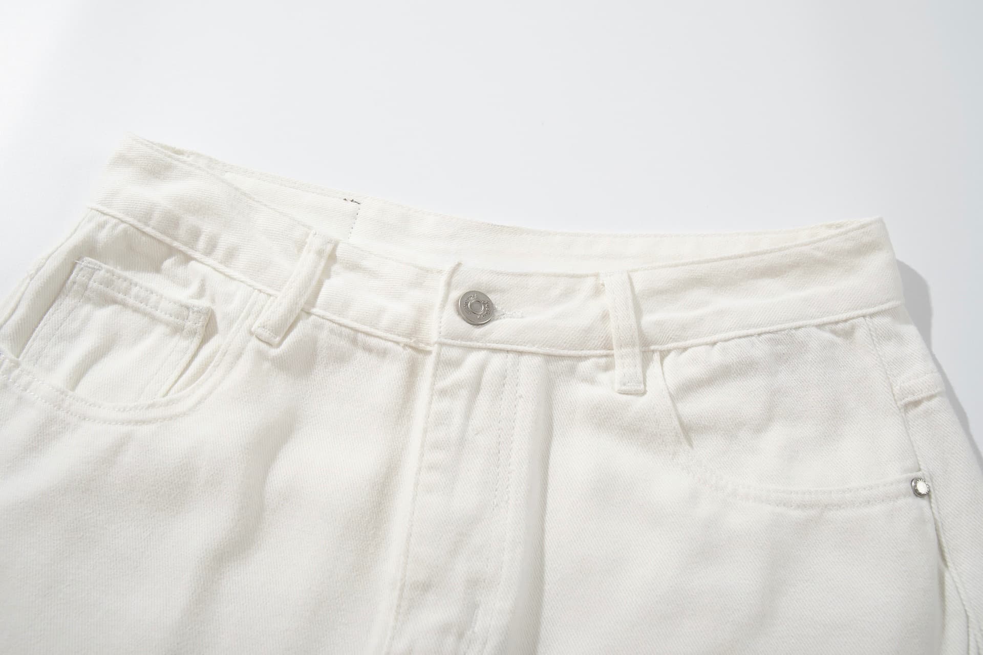 All White Baggy Jeans