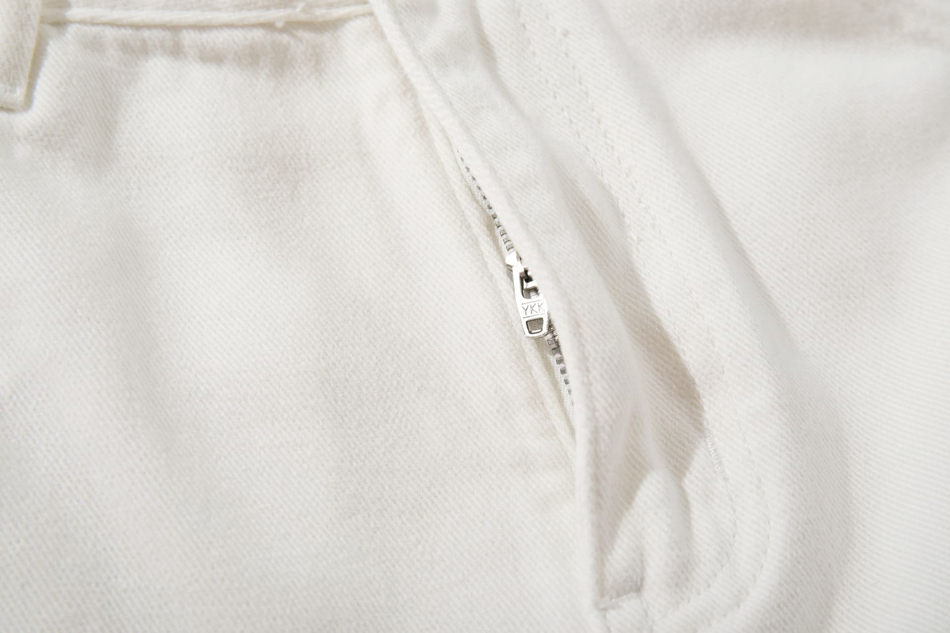 All White Baggy Jeans